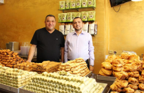 بالفيديو: حلويات المطران في يافا تطلق حملة جوائز ضخمة في شهر رمضان المبارك 